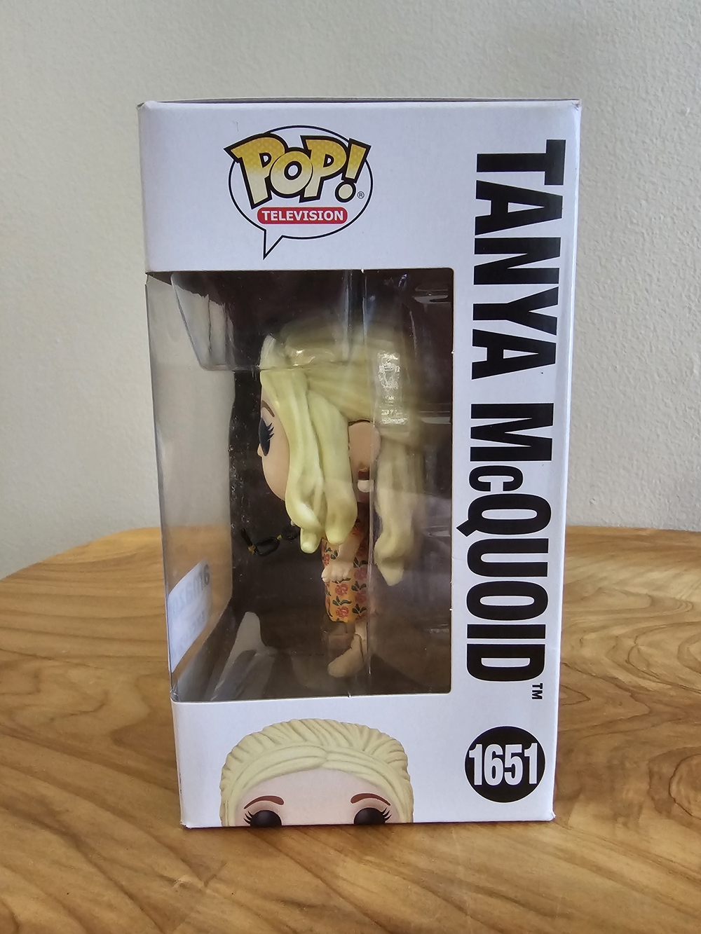 Funko Pop! Television Tanya McQuoid Vinyl Figure - Yellow Dress - Picture 3 of 7
